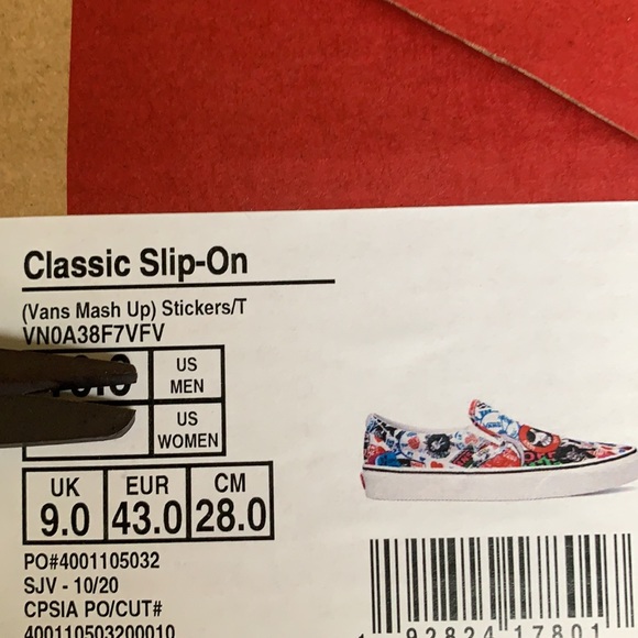 VANS WMNS CLASSIC SLIP-ON VANS MASH UP STICKERS/TRWHT Sneakers - Picture 16 of 16